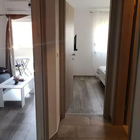 Stinjan: Modern Relaxing Lägenhet